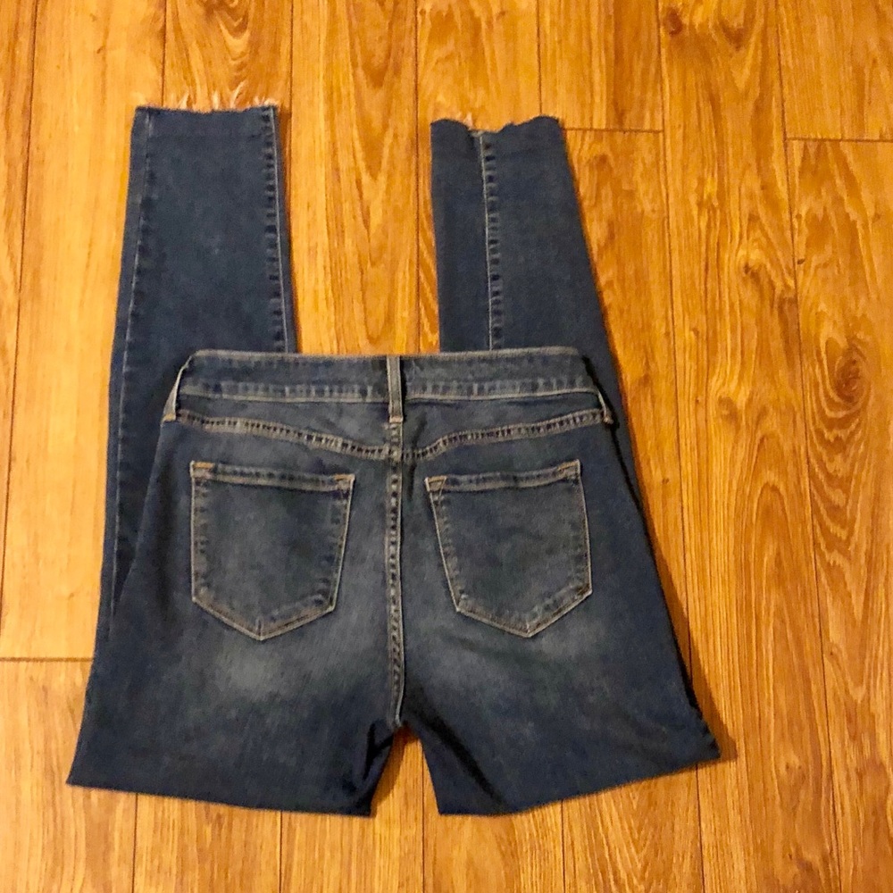 Old Navy stretchy distressed rockstar skinny jeans